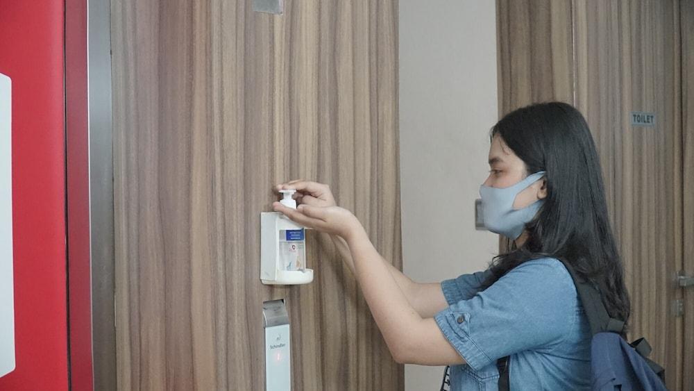 Reddoorz Plus Near Stadion Mandala Krida Yogyakarta Exteriér fotografie