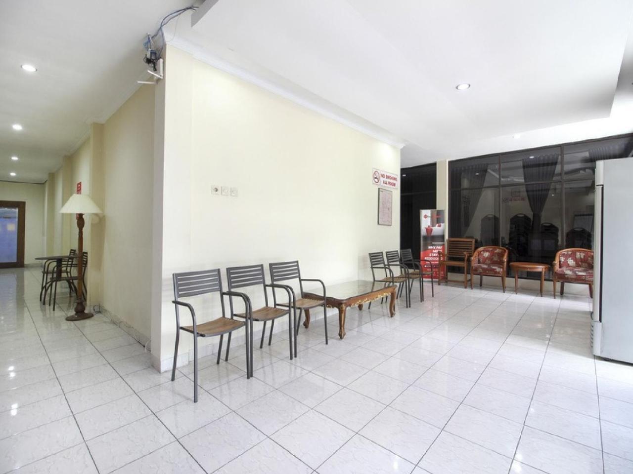 Reddoorz Plus Near Stadion Mandala Krida Yogyakarta Exteriér fotografie
