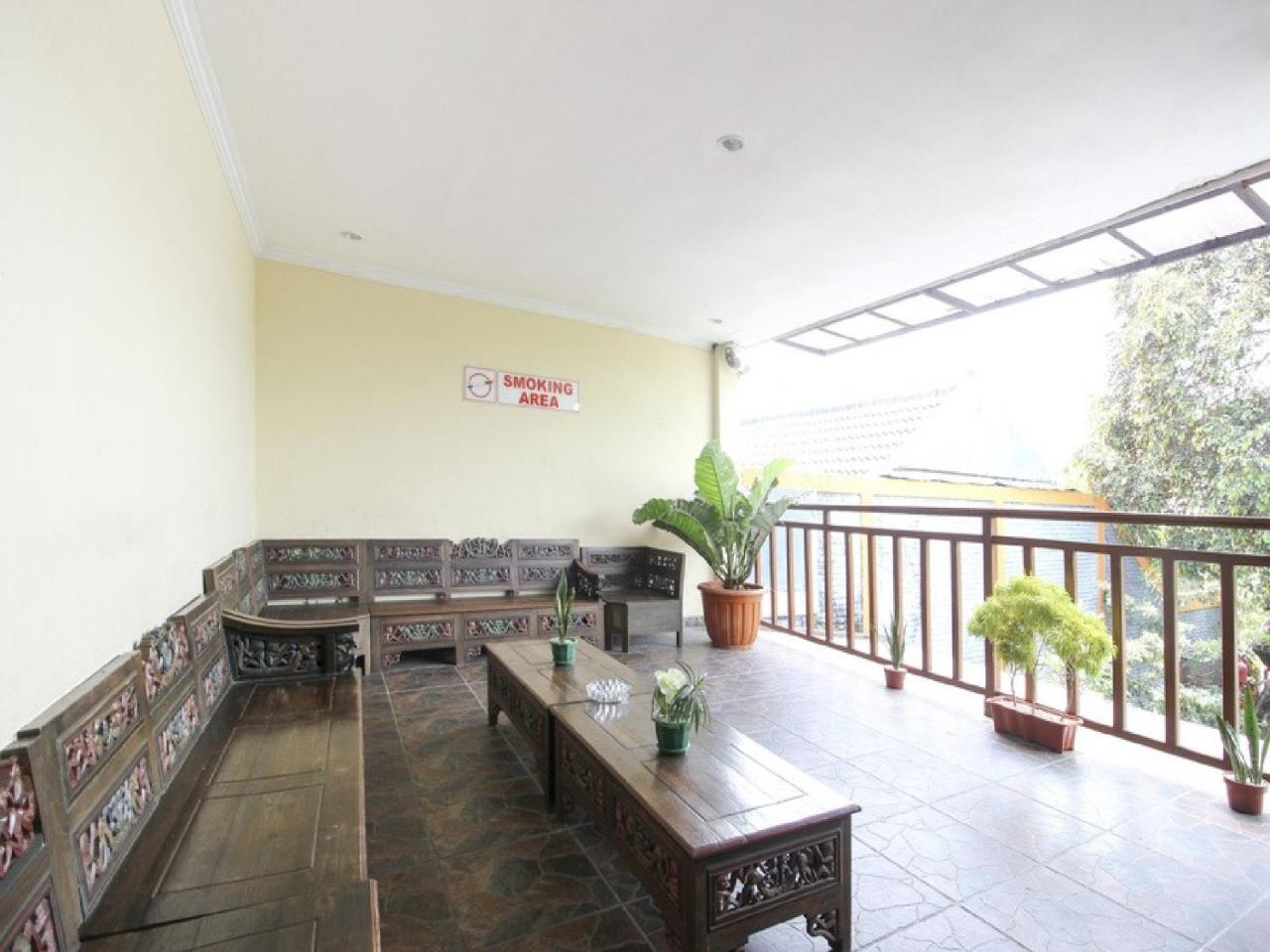 Reddoorz Plus Near Stadion Mandala Krida Yogyakarta Exteriér fotografie