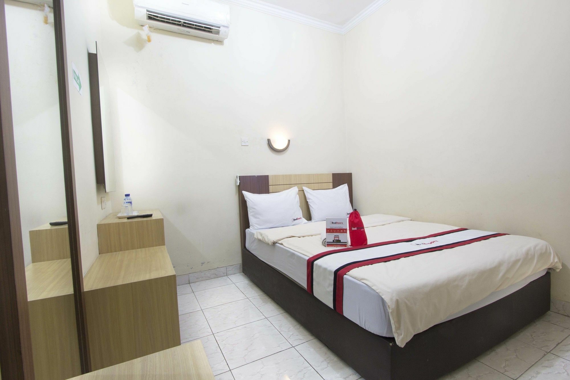 Reddoorz Plus Near Stadion Mandala Krida Yogyakarta Exteriér fotografie